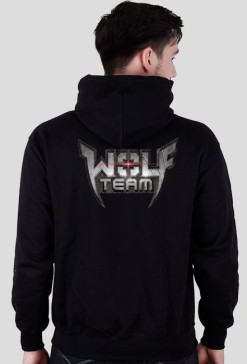 wolfteam z kapturem