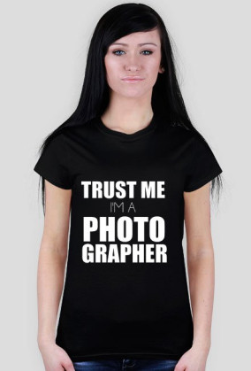 T-SHIRT TRUST ME SHE BLACK