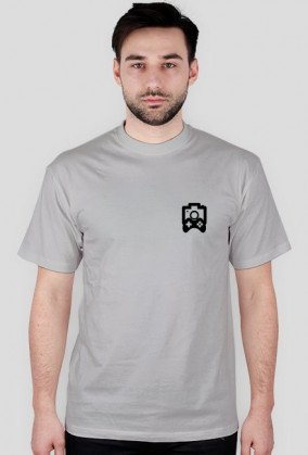 Małe logo na lewej piersi