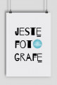 JESTĘ FOTOGRAFĘ Plakat A2, pion