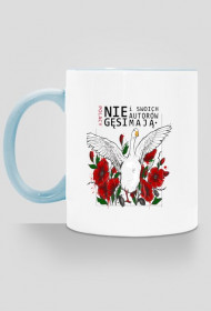 Kubek z grafiką akcji