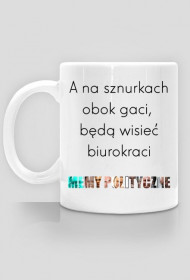 A na sznurkach obok gaci...