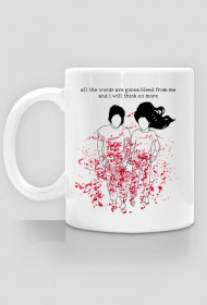 the white stripes are bleeding kubeczek