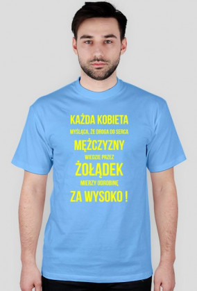 Koszulka odrobinę za wysoko