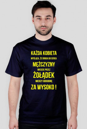 Koszulka odrobinę za wysoko