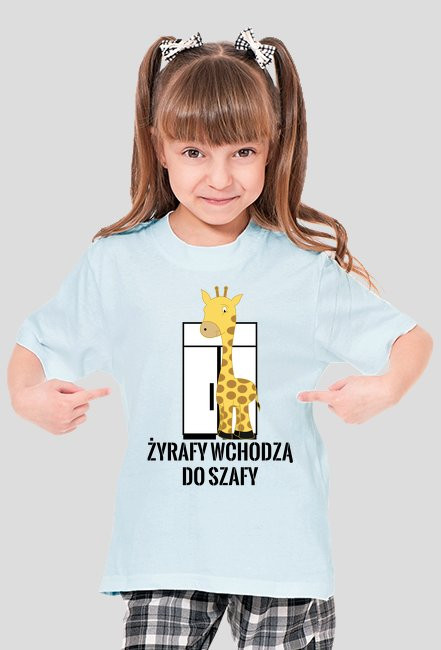 Żyrafy wchodzą do szafy