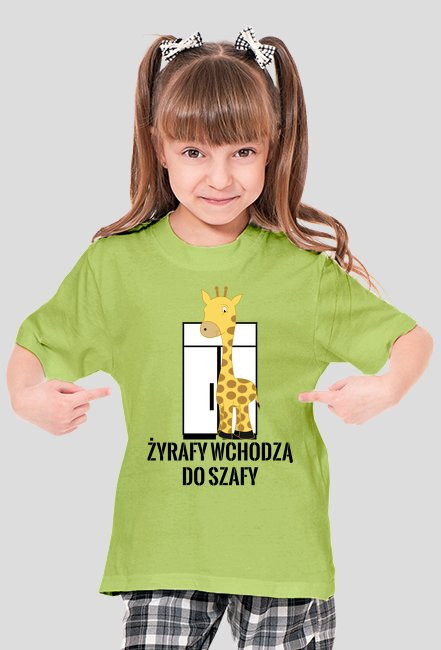 Żyrafy wchodzą do szafy