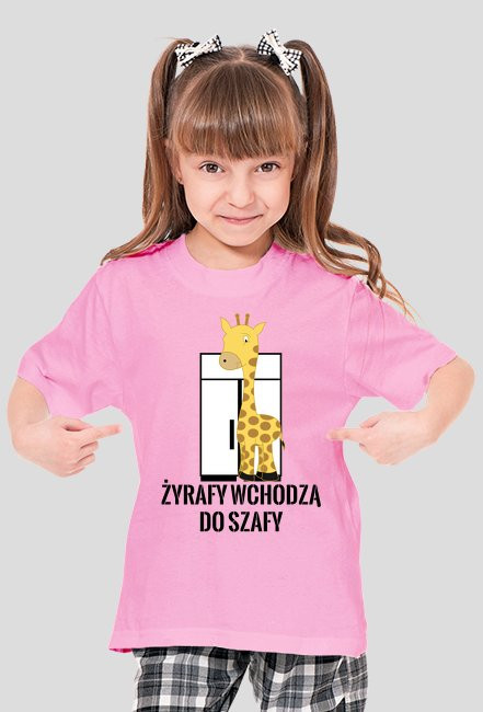 Żyrafy wchodzą do szafy