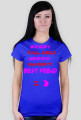 ,,Every tall girls needs short best friend :)'' - T-Shirt Damski