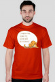 Człowiek pada, ledwo żyje, Kotek sobie brzuszek myje – t-shirt męski