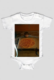 małe kotki w piwnicy