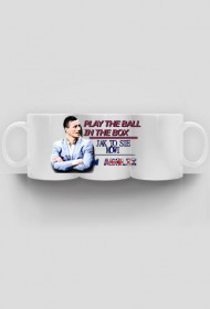 Kubek: Play the ball in the box