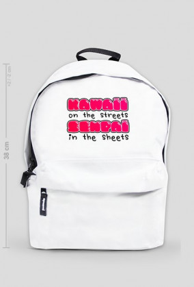 Mały plecak z kawaii napisem "Kawaii on the streets, senpai in the sheets"