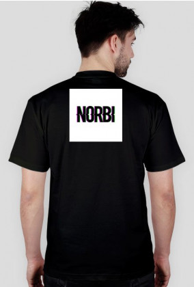 napis "Norbi" na plecach