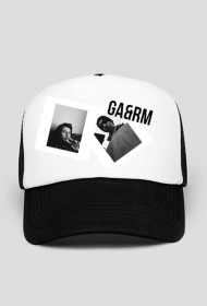 Czapka z daszkiem i modnym logo