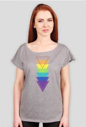 Luźny t-shirt damski w trójkąty