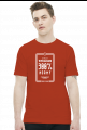Czerwona koszulka z napisem W pracy wyrabiam 300 % normy