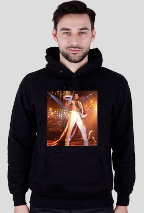 Freddie Mercury/Madelaine Petsch