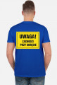 T-shirt zachodzi przy skręcie