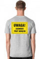 T-shirt zachodzi przy skręcie