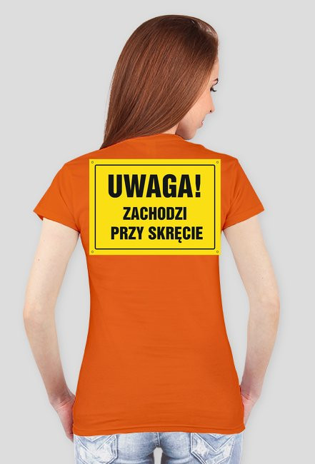 Damska koszulka zachodzi przy skręcie