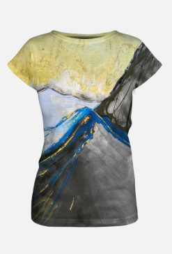 "Between mountains" - damski t-shirt