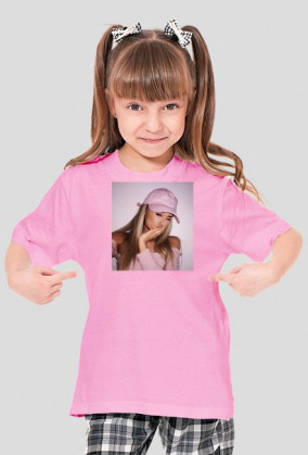 Ariana Tee