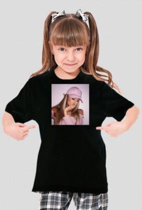 Ariana Tee
