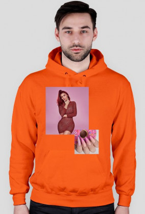 PINK DOUGHNUT KYLIE JENNER