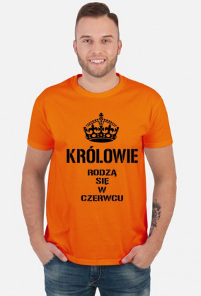 KOSZULKA KRÓLOWIE RODZĄ SIĘ W CZERWCU MĘSKA CZARNY NAPIS