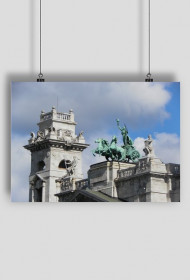 Rzeźba na dachu. Budapeszt, Węgry.