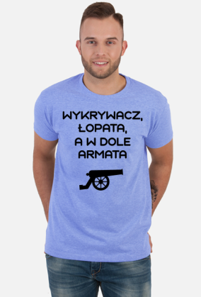 Wykrywacz, łopata, a w dole armata