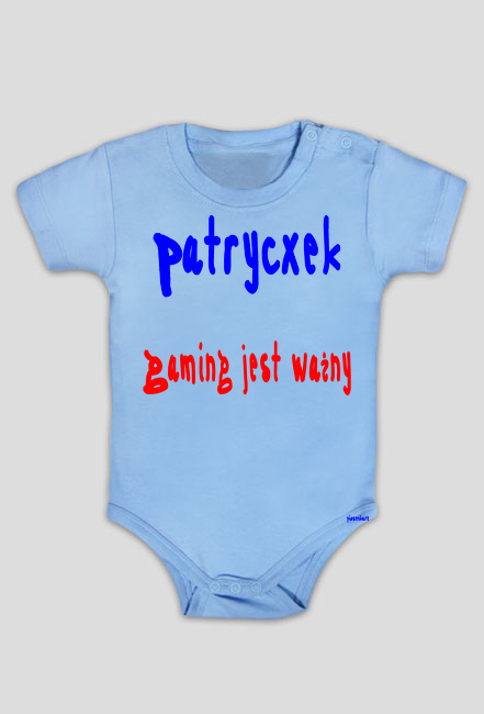 Ubranko dla dziecka z napisem Patrycxek Gaming jest ważny