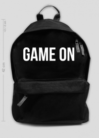 Czarny plecak z napisem "GAME ON"
