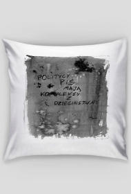 Politycy PiS mają kompleksy