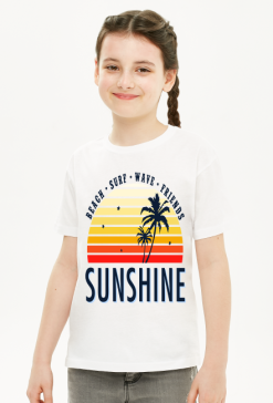 Tshirt girl holiday