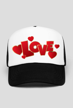CZAPKA Z DASZKIEM ,,LOVE,,