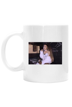 Ariana Grande kubek