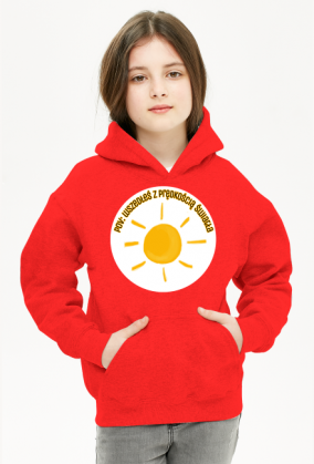 Bluza dziecięca z kapturem i kieszenią oraz z napisem "pov: wszedłeś z prędkością światła"