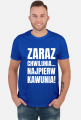 Koszulka męska ciemna z napisem -Zaraz Chwilunia Najpierw Kawunia!