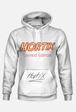 Bluza Hortixa z autografem twórcy.