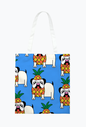 Mops z ananasem