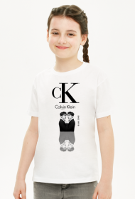 Calvin Klein oryginalna koszulka dla dziecka! Koszulka stworzona przy współpracy Jung Kooka (BTS) z marką Calvin Klein!