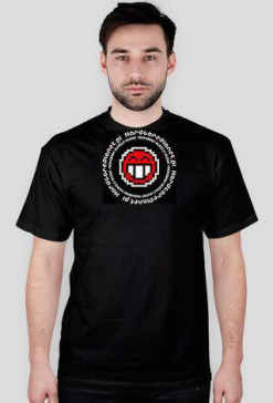 Target: czarny t-shirt
